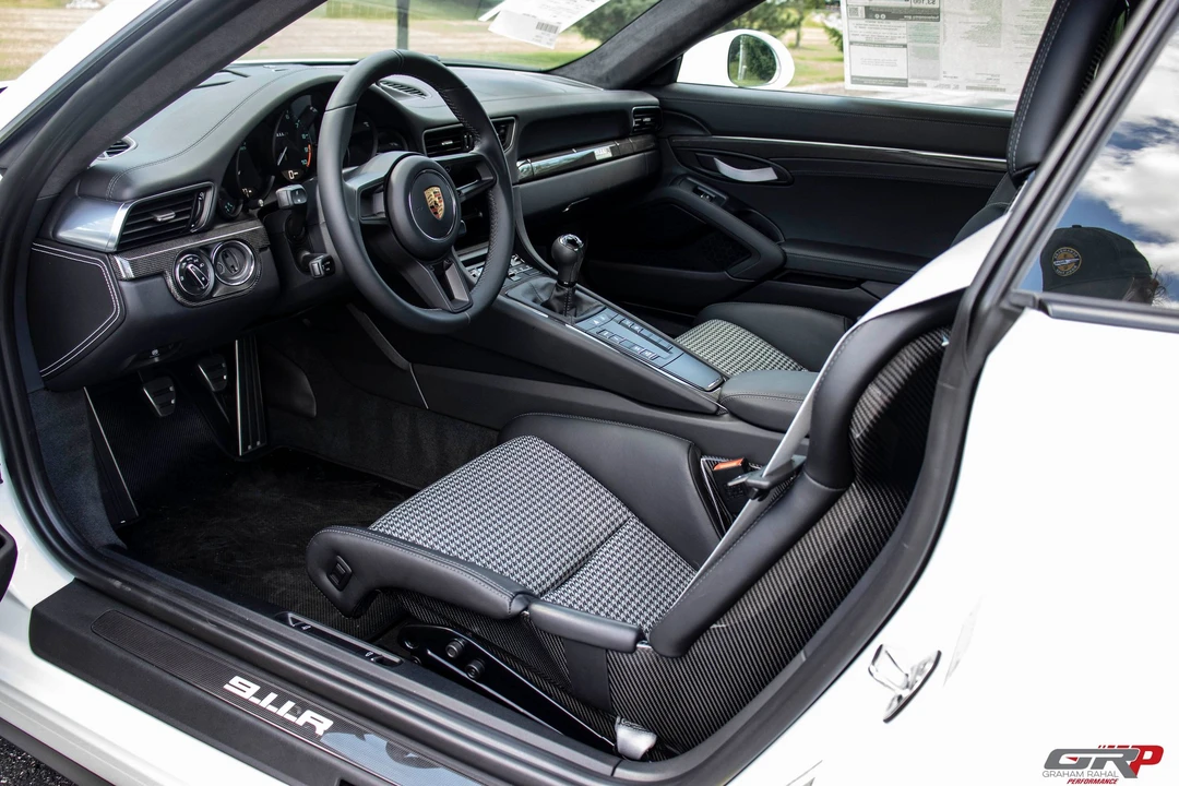 2016 Porsche 991 R - Image 11 of 14