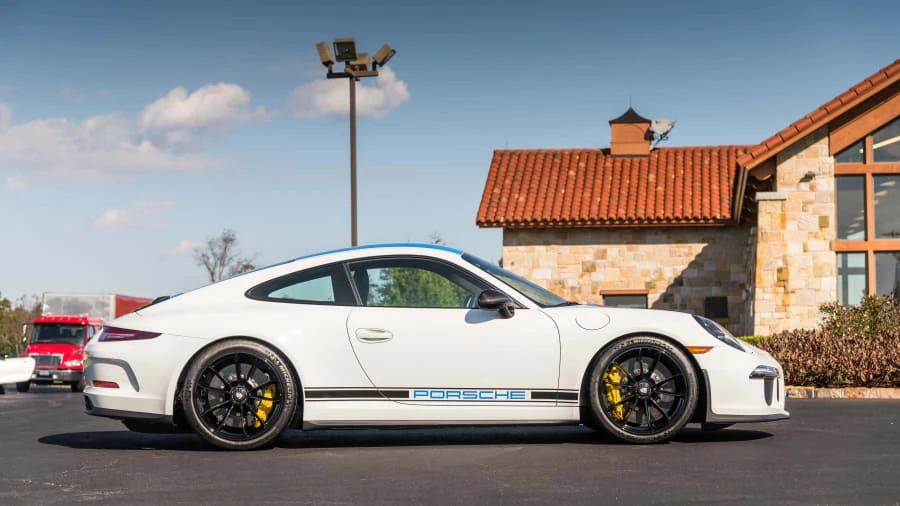 2016 Porsche 991 R - Image 2 of 21