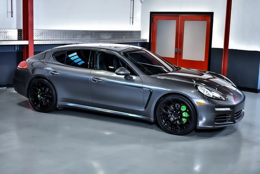 2016 Porsche 970 Panamera - Image 8 of 30