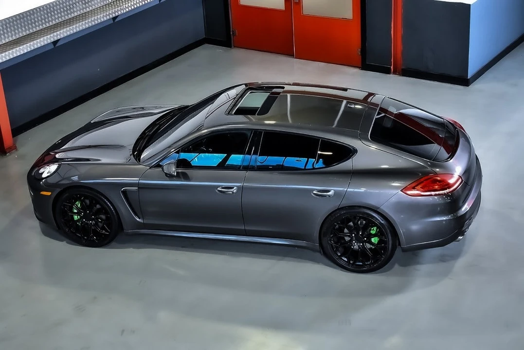 2016 Porsche 970 Panamera - Image 26 of 30