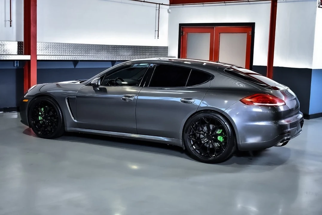 2016 Porsche 970 Panamera - Image 18 of 30