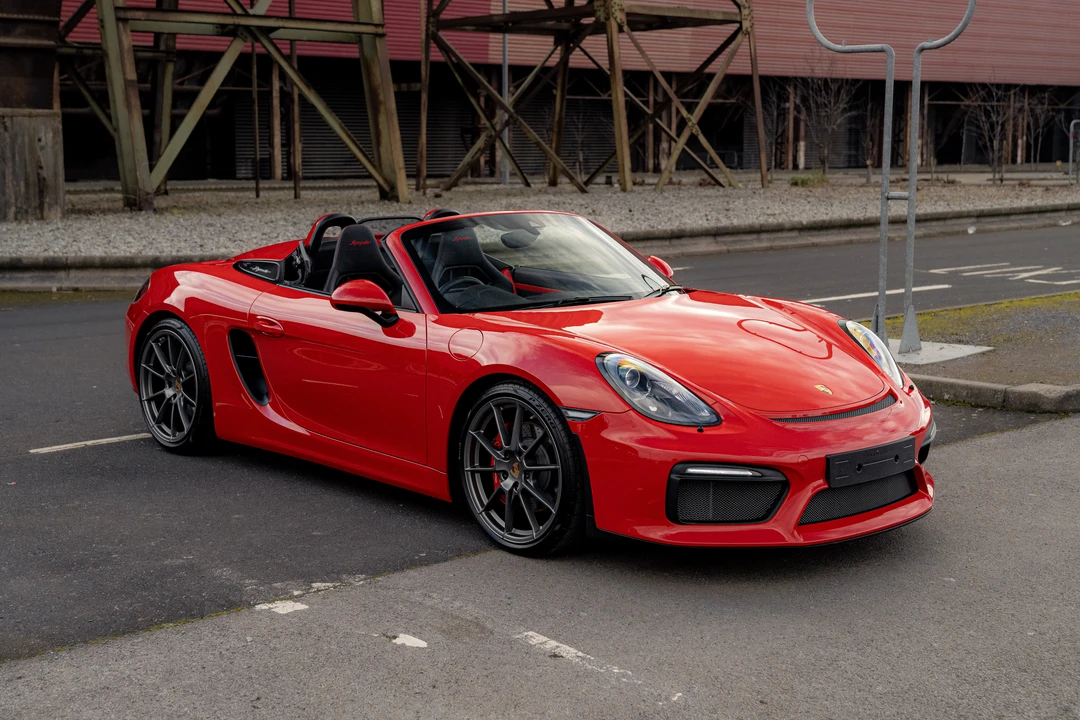 2016 Porsche 981 Boxster Spyder - Image 9 of 31