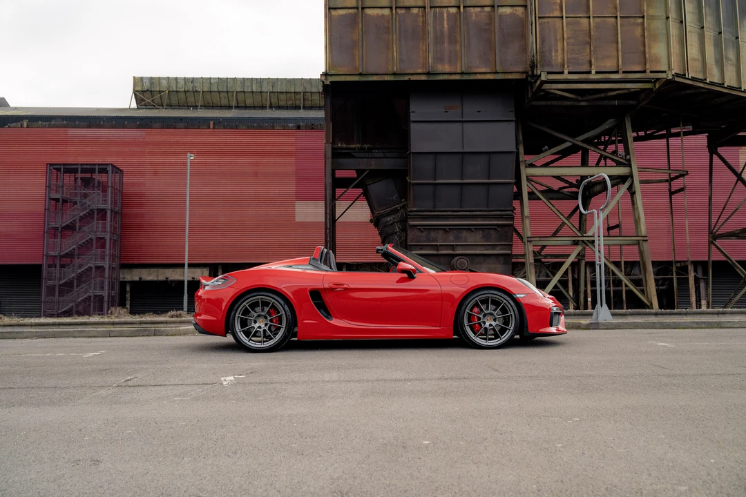 2016 Porsche 981 Boxster Spyder - Image 17 of 31