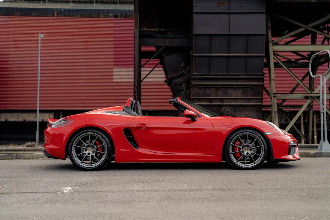 2016 Porsche 981 Boxster Spyder - Image 8 of 31