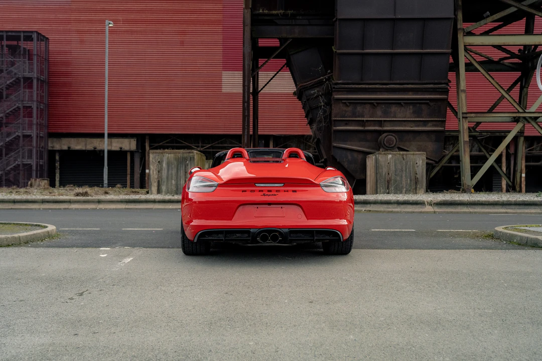 2016 Porsche 981 Boxster Spyder - Image 15 of 31