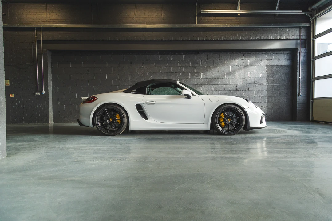 2016 Porsche 981 Boxster Spyder - Image 22 of 31