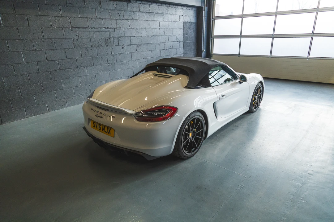 2016 Porsche 981 Boxster Spyder - Image 15 of 31