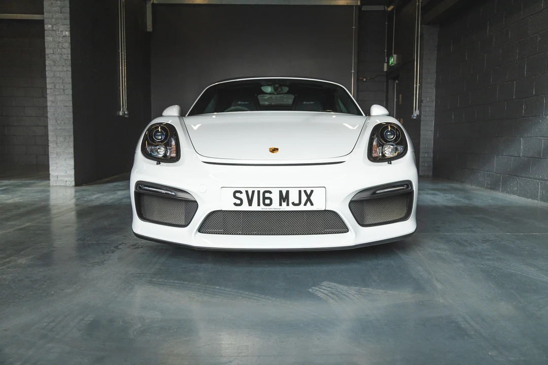 2016 Porsche 981 Boxster Spyder - Image 2 of 31