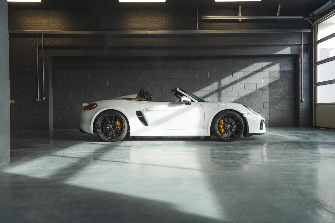 2016 Porsche 981 Boxster Spyder - Image 8 of 31