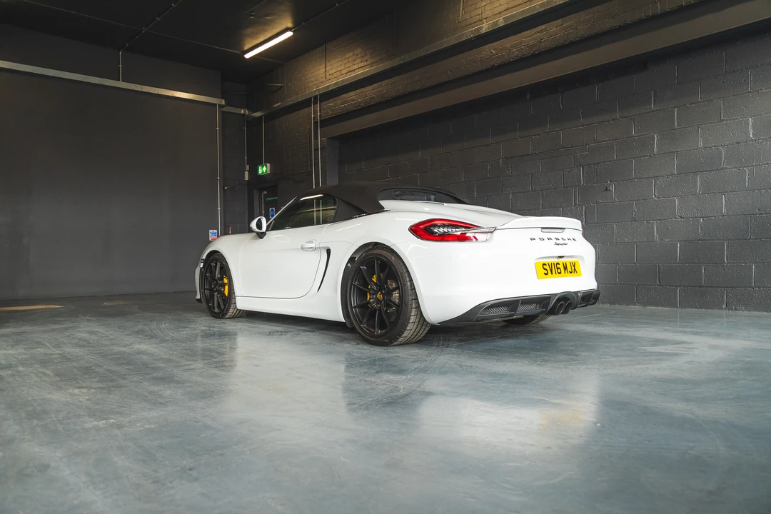 2016 Porsche 981 Boxster Spyder - Image 20 of 31