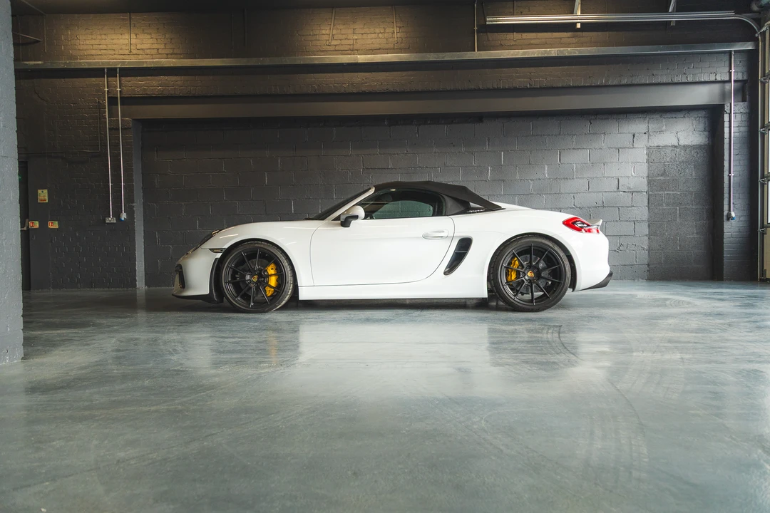 2016 Porsche 981 Boxster Spyder - Image 19 of 31