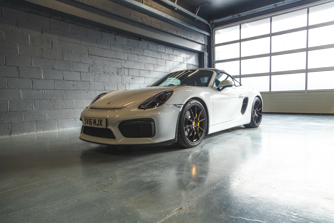 2016 Porsche 981 Boxster Spyder - Image 3 of 31