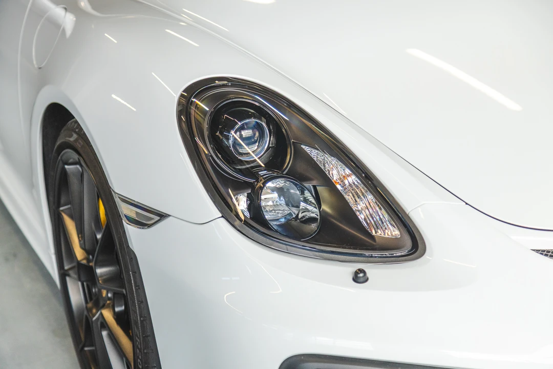 2016 Porsche 981 Boxster Spyder - Image 24 of 31