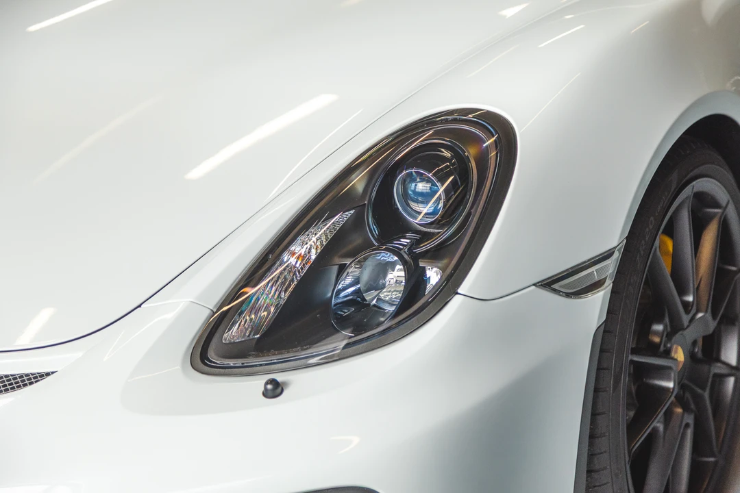 2016 Porsche 981 Boxster Spyder - Image 25 of 31