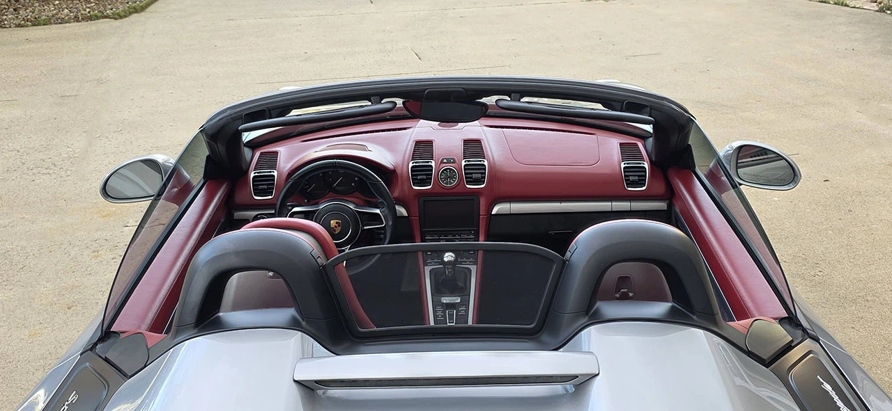2016 Porsche 981 Boxster Spyder - Image 29 of 31