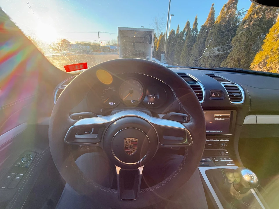 2016 Porsche 981 Cayman GT4 - Image 5 of 5