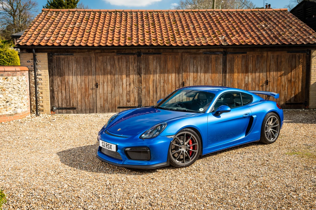 2016 Porsche 981 Cayman GT4 - Image 11 of 31