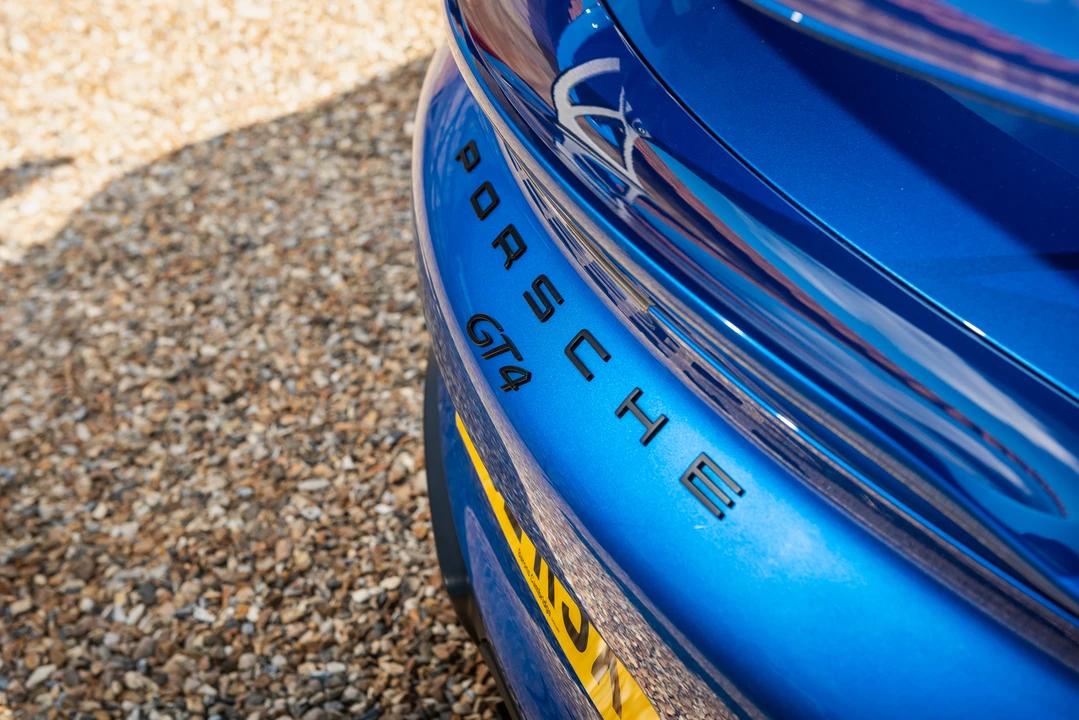 2016 Porsche 981 Cayman GT4 - Image 23 of 31