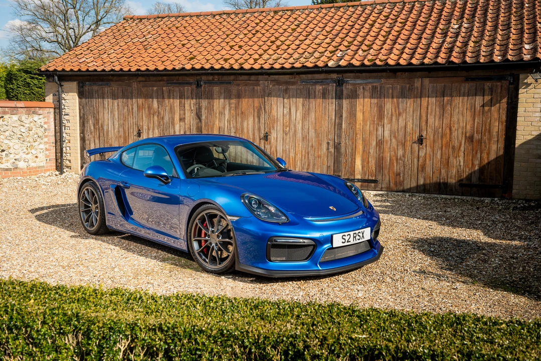 2016 Porsche 981 Cayman GT4 - Image 9 of 31