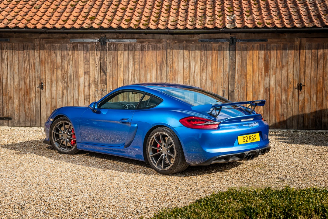 2016 Porsche 981 Cayman GT4 - Image 5 of 31