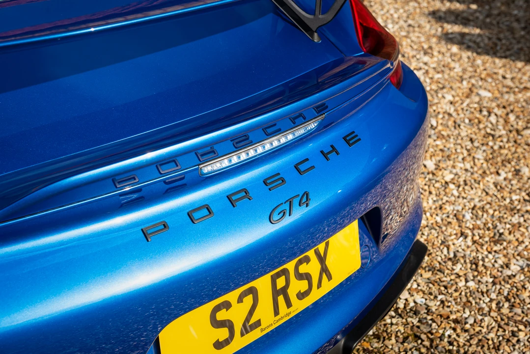 2016 Porsche 981 Cayman GT4 - Image 26 of 31