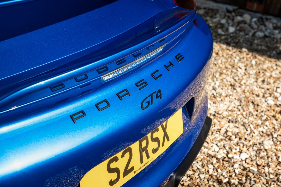 2016 Porsche 981 Cayman GT4 - Image 25 of 31