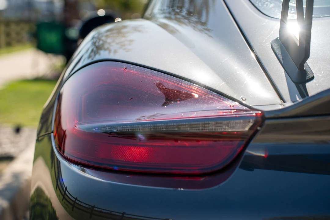 2016 Porsche 981 Cayman GT4 - Image 21 of 31