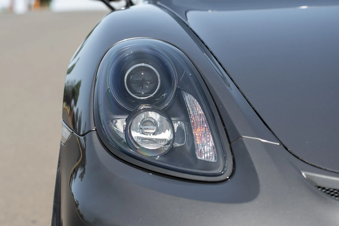 2016 Porsche 981 Cayman GT4 - Image 11 of 31
