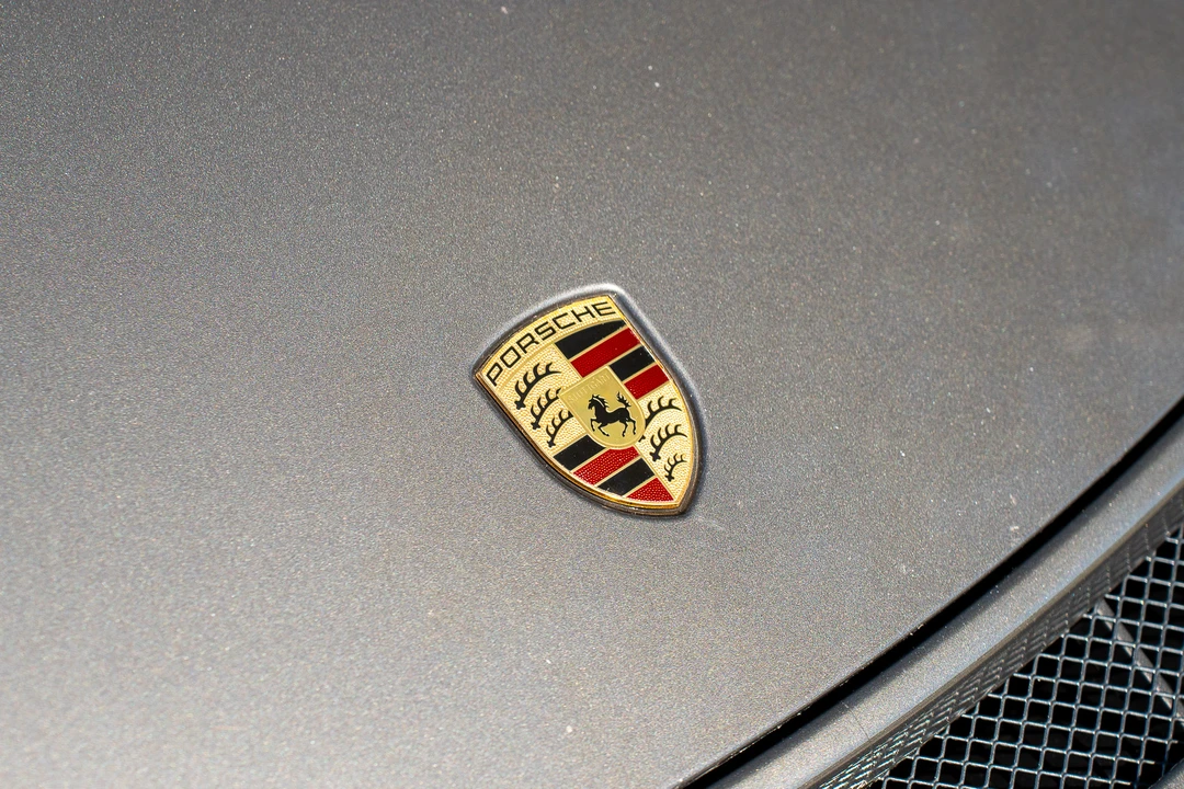2016 Porsche 981 Cayman GT4 - Image 13 of 31
