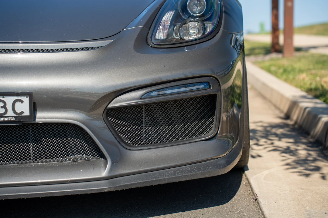 2016 Porsche 981 Cayman GT4 - Image 17 of 31