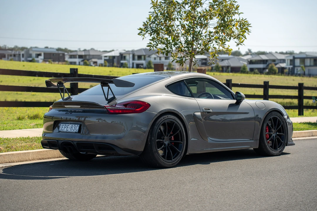 2016 Porsche 981 Cayman GT4 - Image 5 of 31