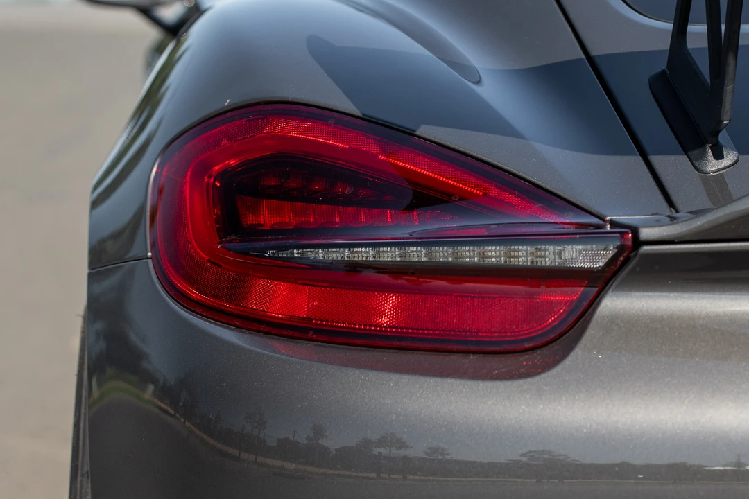 2016 Porsche 981 Cayman GT4 - Image 22 of 31