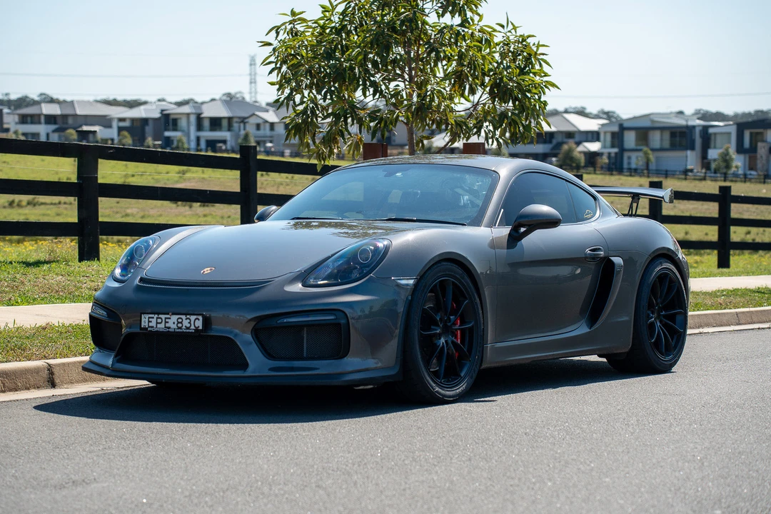 2016 Porsche 981 Cayman GT4 - Image 9 of 31