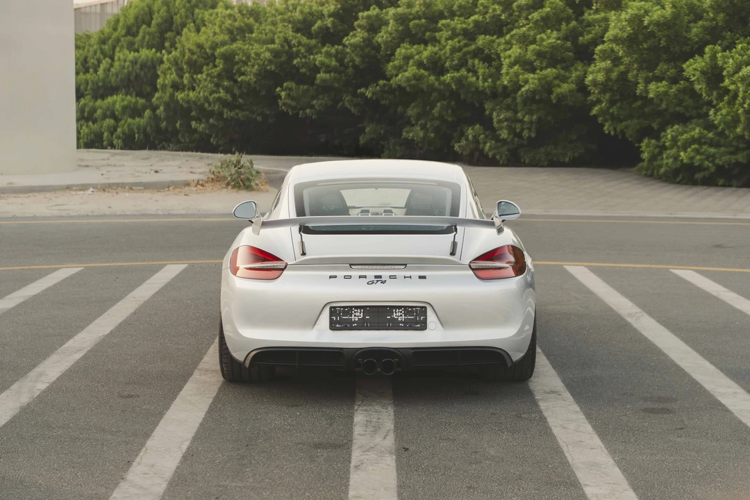 2016 Porsche 981 Cayman GT4 - Image 6 of 31