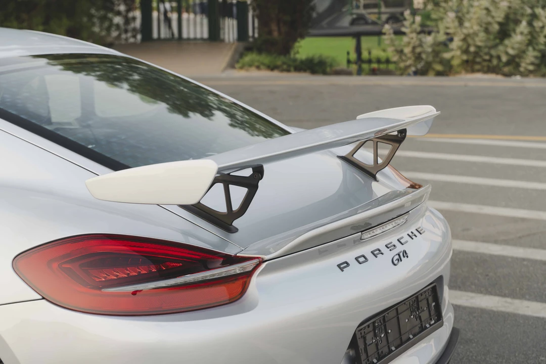 2016 Porsche 981 Cayman GT4 - Image 20 of 31