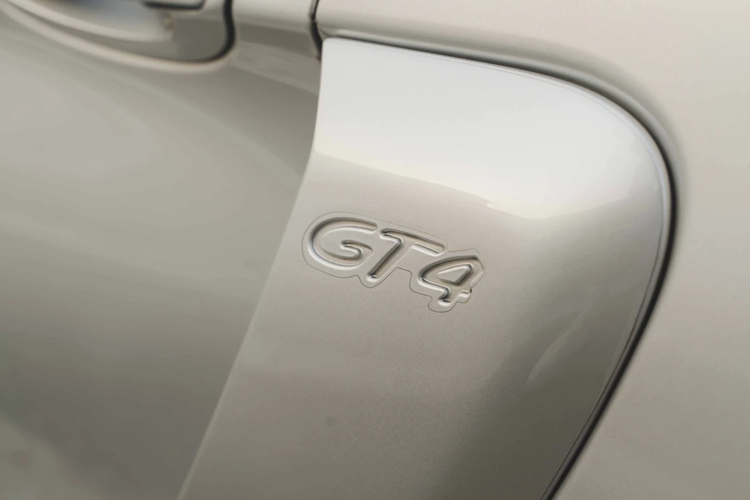 2016 Porsche 981 Cayman GT4 - Image 25 of 31