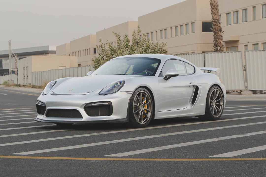 2016 Porsche 981 Cayman GT4 - Image 3 of 31