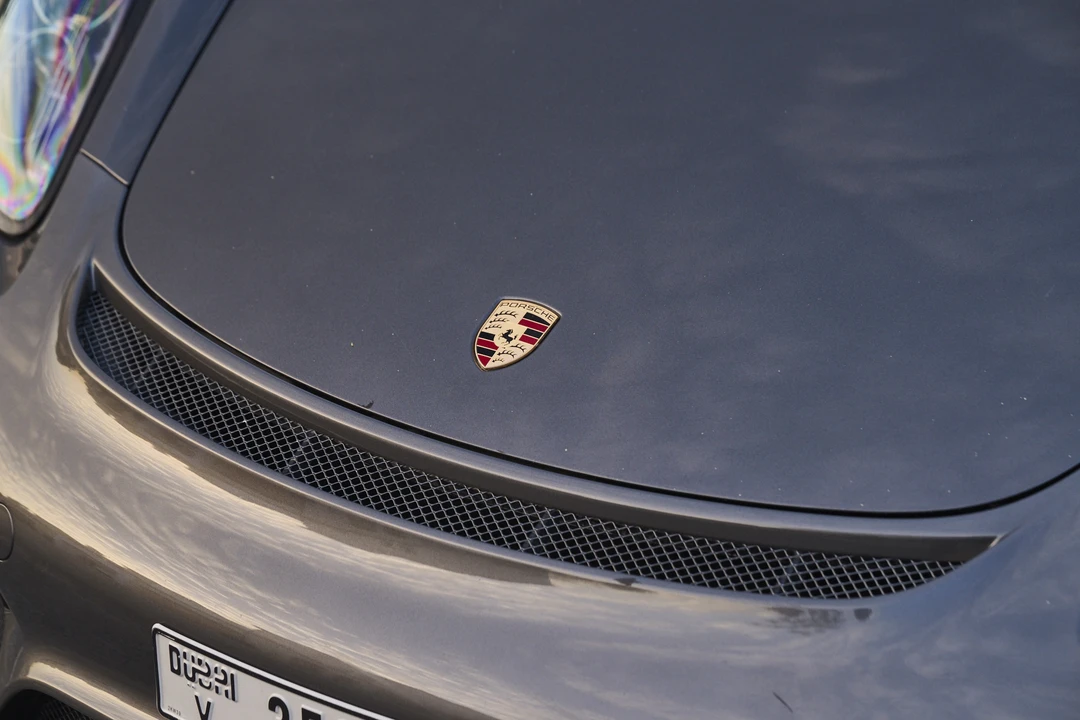 2016 Porsche 981 Cayman GT4 - Image 14 of 31