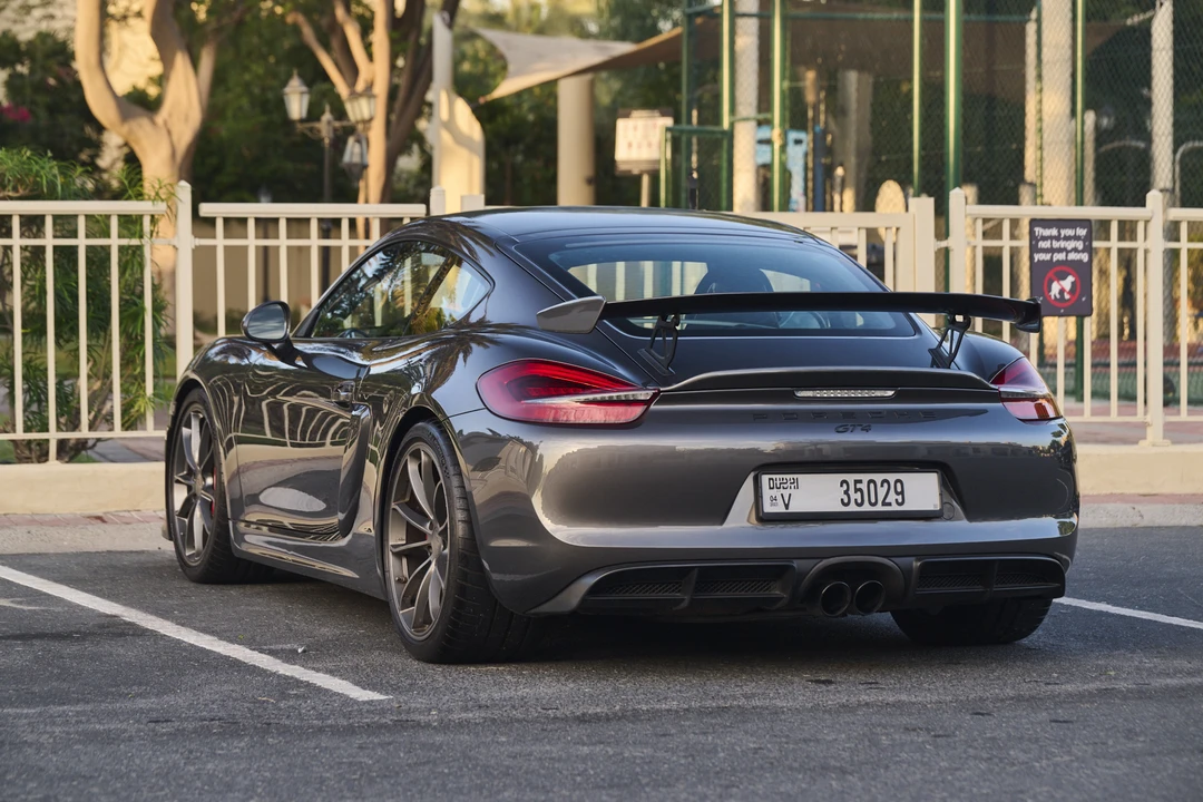 2016 Porsche 981 Cayman GT4 - Image 5 of 31