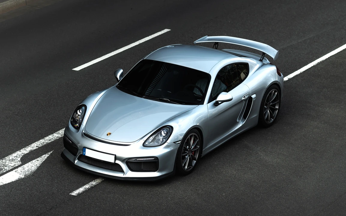2016 Porsche 981 Cayman GT4 - Image 20 of 31