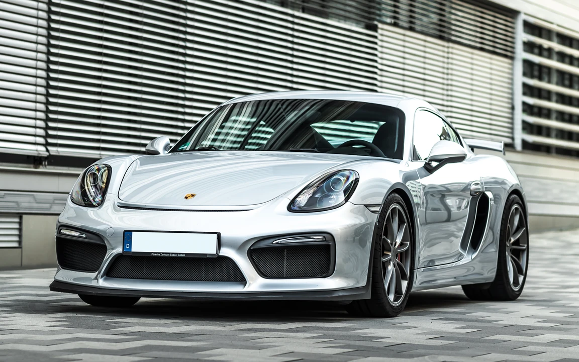 2016 Porsche 981 Cayman GT4 - Image 22 of 31