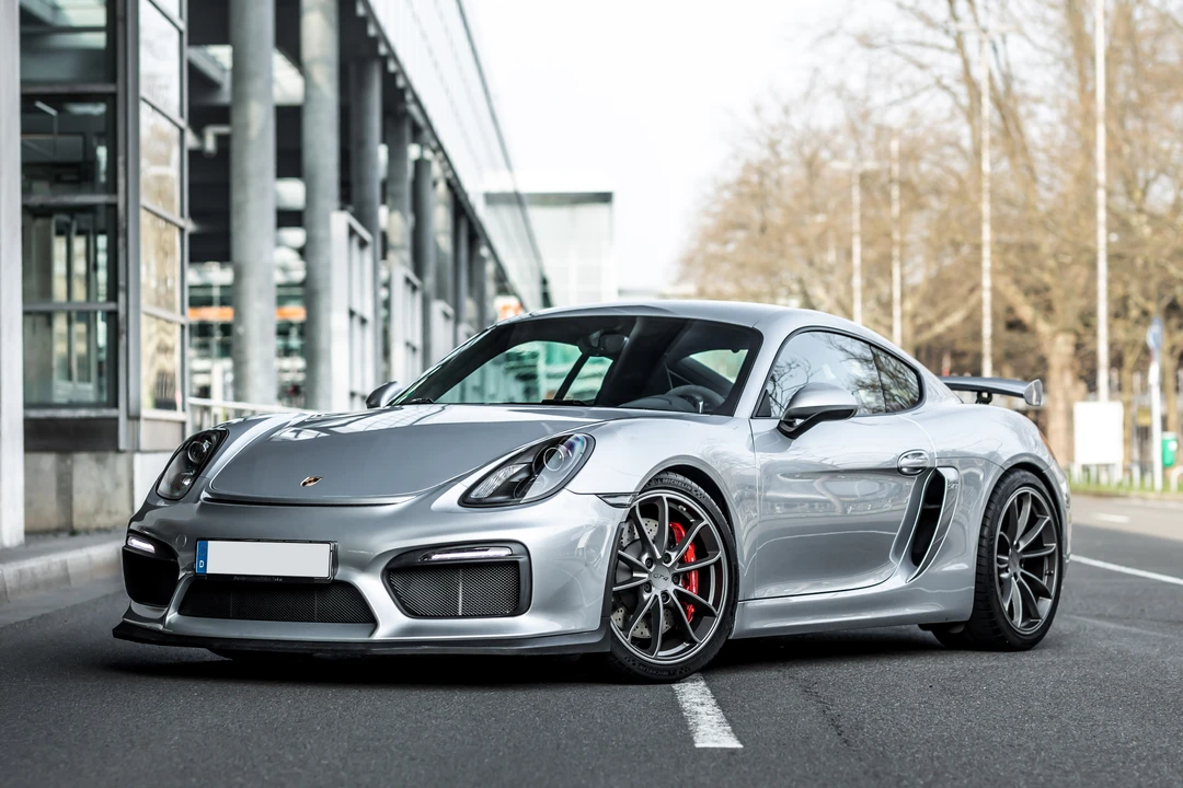 2016 Porsche 981 Cayman GT4 - Image 26 of 31