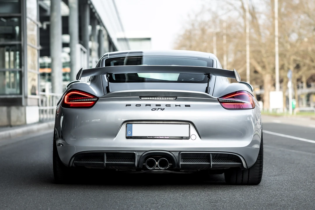2016 Porsche 981 Cayman GT4 - Image 6 of 31