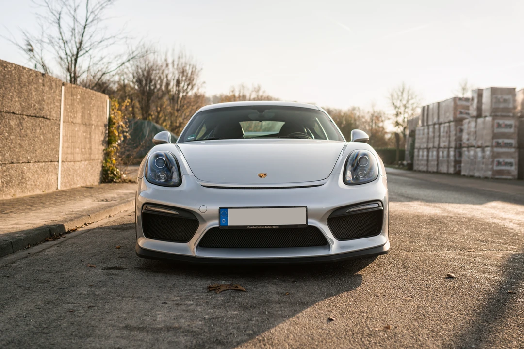 2016 Porsche 981 Cayman GT4 - Image 12 of 31