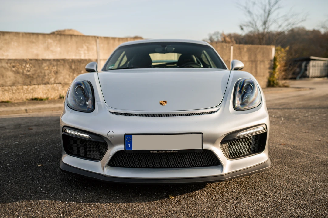 2016 Porsche 981 Cayman GT4 - Image 10 of 31