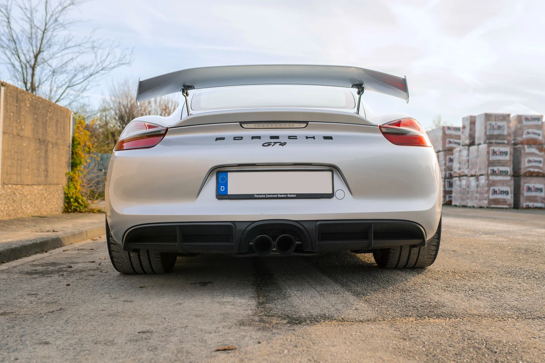2016 Porsche 981 Cayman GT4 - Image 18 of 31