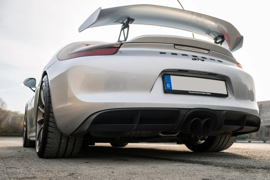 2016 Porsche 981 Cayman GT4 - Image 19 of 31