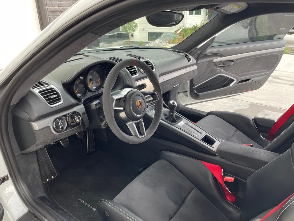 2016 Porsche 981 Cayman GT4 - Image 14 of 27