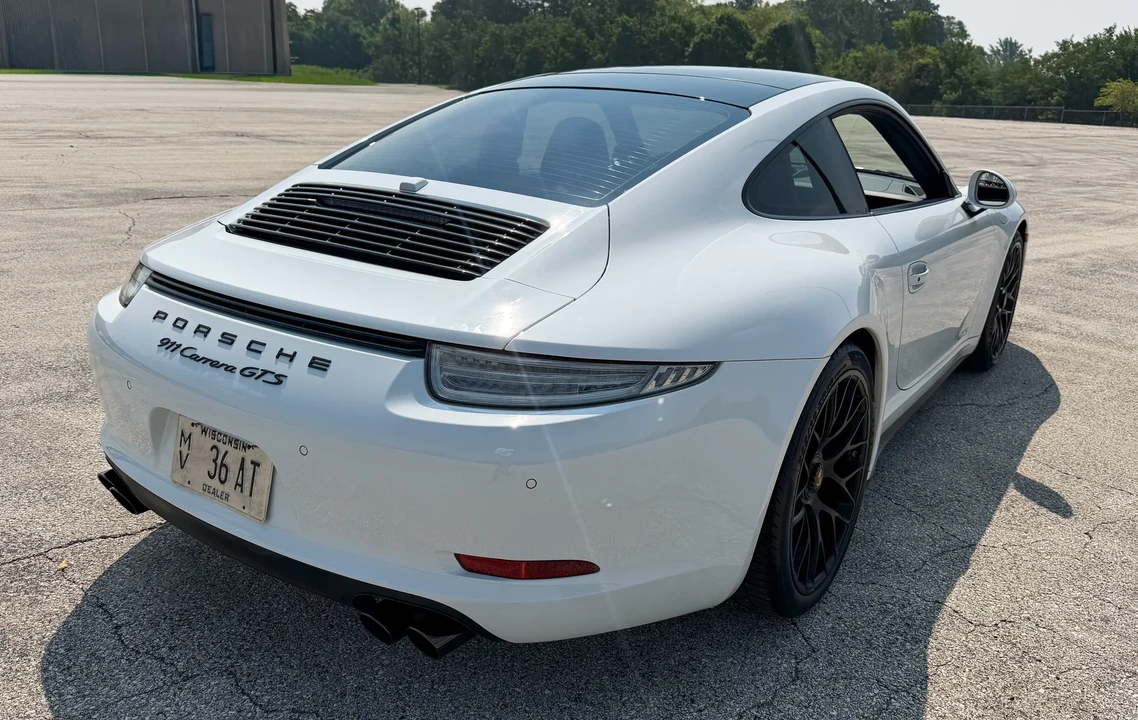2016 Porsche 991 Carrera GTS - Image 9 of 31