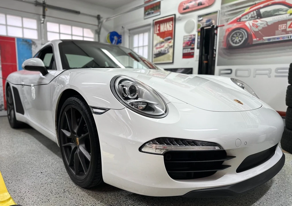 2016 Porsche 991 Carrera - Image 2 of 3